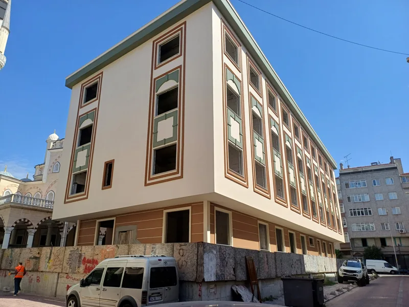 Köşe yapı · cephe ve iç mekânlar — 20