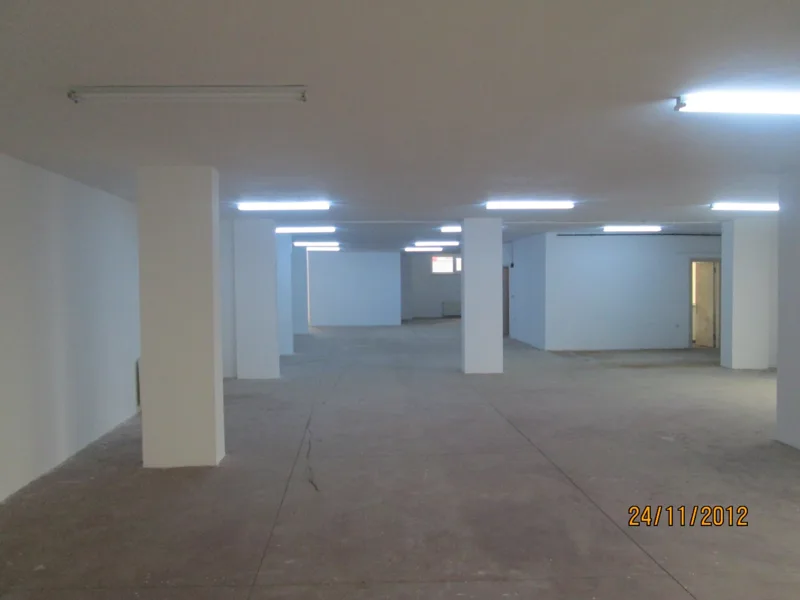 Ticari yapı · dış cephe ve kullanım alanları — 15
