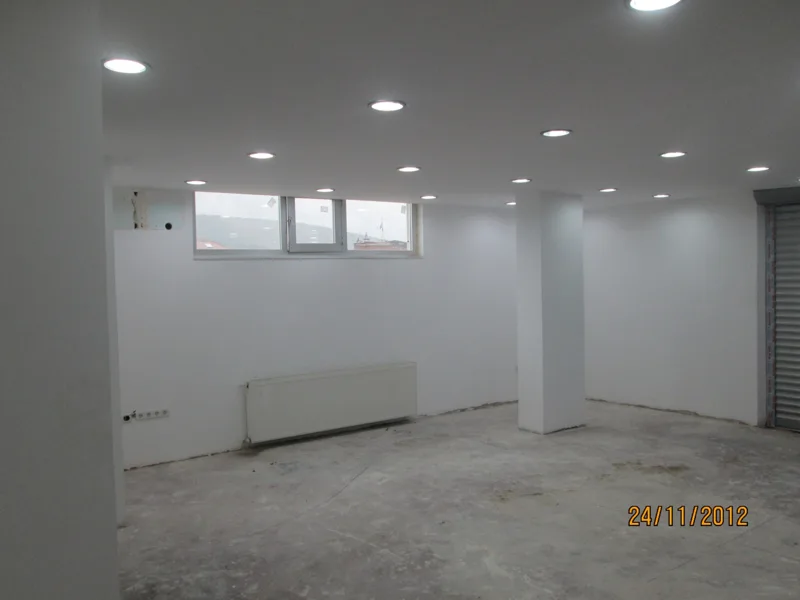 Ticari yapı · dış cephe ve kullanım alanları — 20