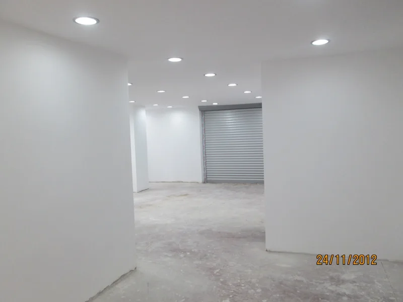 Ticari yapı · dış cephe ve kullanım alanları — 23